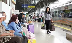 KAI rekayasa operasi akibat jalur Pekalongan terendam