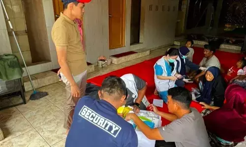 Ratusan warga Kelapa Gading mengungsi akibat banjir