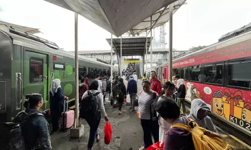 Banjir Pekalongan berdampak pada kedatangan kereta api di Daop 8