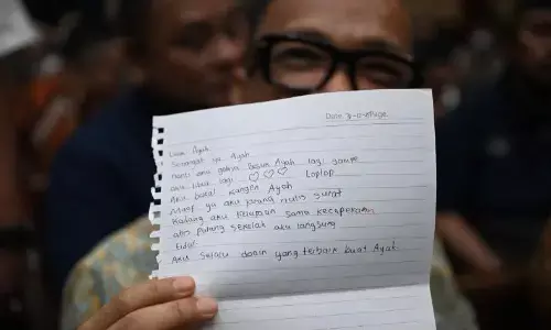 Ebenezer beberkan dugaan keterlibatan partai dan ormas di kasus K3