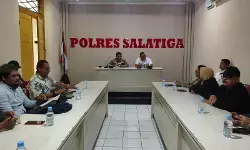 Korban Koperasi BLN diterima audensi dengan Distreskrimsus Polda Jawa Tengah Korban Koperasi BLN diterima audensi dengan Distreskrimsus Polda Jawa Tengah