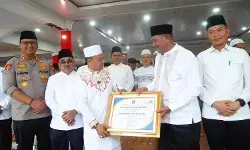 Sambut HUT ke-276 Langkat, ribuan warga dan bupati hadiri tausiyah Ustadz Das`ad Latif