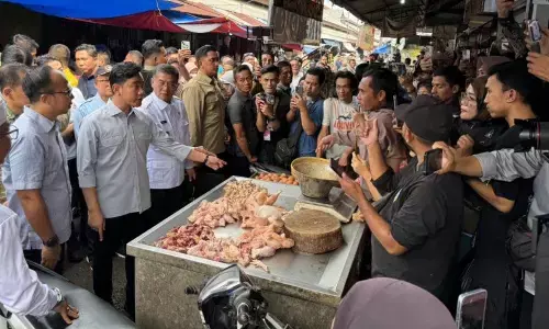 Wapres tinjau Pasar Cikurubuk di Tasikmalaya memastikan pasokan pangan