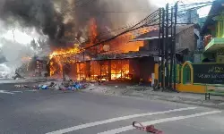 Kebakaran di Jambi hanguskan enam kios dan satu orang korban tewas