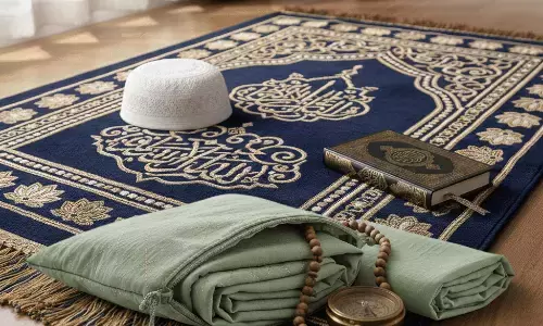 Sajadah, mukena & Al-Qur’an digital yang praktis untuk Ramadan