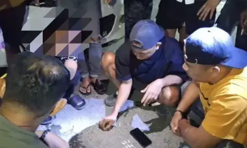 Polisi bekuk buruh yang edarkan sabu di Kendari Polisi bekuk buruh yang edarkan sabu di Kendari