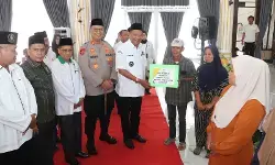 Baznas Langkat salurkan bantuan bagi pelajar terdampak banjir di Langkat Hilir
