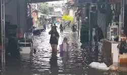 Banjir rendam permukiman warga di Kebon Jeruk