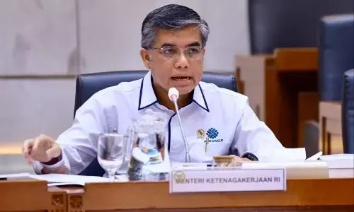 Menaker: Upah minimum harus semakin dekat dengan KHL Menaker: Upah minimum harus semakin dekat dengan KHL