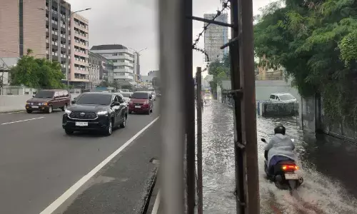 Banjir rendam ruas Jalan Arjuna Selatan Jakbar Banjir rendam ruas Jalan Arjuna Selatan Jakbar