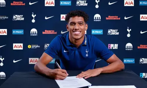 Souza resmi gabung Tottenham