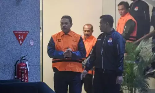 KPK sita uang ratusan juta saat geledah Kantor Dinas PMPTSP Madiun