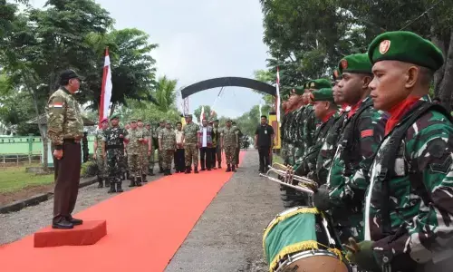Menhan RI tegaskan jati diri prajurit TNI bermanfaat bagi masyarakat Menhan RI tegaskan jati diri prajurit TNI bermanfaat bagi masyarakat