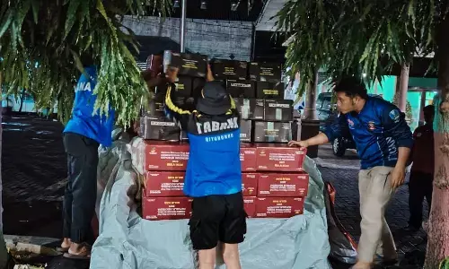 Kemensos kirim bantuan korban banjir Situbondo Kemensos kirim bantuan korban banjir Situbondo