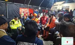 Pencarian 73 korban longsor Cisarua berlanjut, logistik pengungsi dijamin