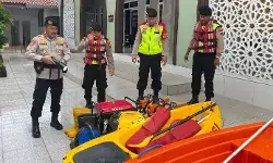 Peleton Siaga Bhayangkara dan Sarpras siap, Polres Tegal Kota antisipasi bencana Peleton Siaga Bhayangkara dan Sarpras siap, Polres Tegal Kota antisipasi bencana