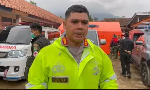 Den K9 SAR Polri perkuat penanganan longsor di Cisarua, Bandung Barat