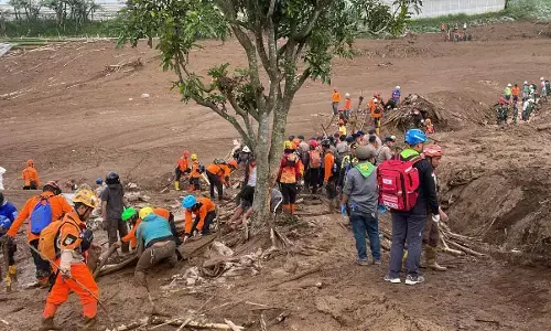 Antisipasi longsor susulan, warga zona merah Cisarua dievakuasi