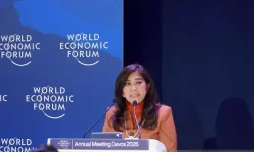 Kemkomdigi blokir sementara Grok sampai X beri kepastian kepatuhan