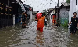 Banjir rendam Cakung Barat, warga harapkan solusi permanen Banjir rendam Cakung Barat, warga harapkan solusi permanen