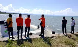 Ini 13 korban selamat pesawat Cessna 208 Caravan yang mendarat darurat di bibir Pantai Nabire Ini 13 korban selamat pesawat Cessna 208 Caravan yang mendarat darurat di bibir Pantai Nabire