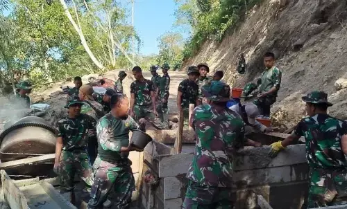 TNI AD bangun jembatan gantung di lokasi bencana wilayah Aceh Tengah
