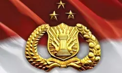 Mengapa Polri harus tetap di bawah presiden? Mengapa Polri harus tetap di bawah presiden?