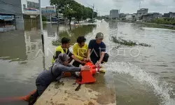 Wali Kota Tangerang: Pendangkalan Kali Cirarab penyebab banjir Periuk Wali Kota Tangerang: Pendangkalan Kali Cirarab penyebab banjir Periuk