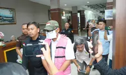 Kejati Sumut tahan satu tersangka korupsi kontruksi kawasan Waterfront City dan KSPN TA 2022 Kejati Sumut tahan satu tersangka korupsi kontruksi kawasan Waterfront City dan KSPN TA 2022