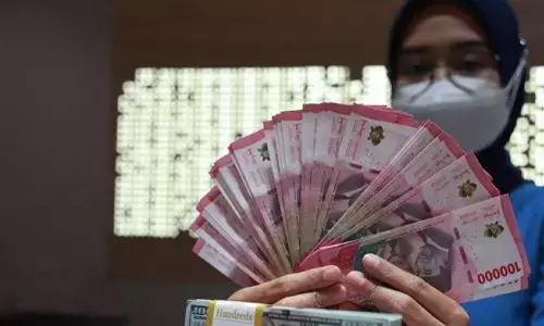 Rupiah menguat seiring retorika agresif Trump terkait ancaman tarif