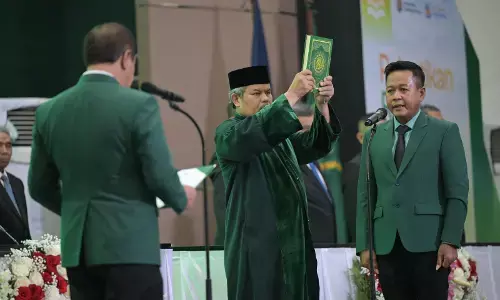 Prof Dr Muryanto Amin kembali dilantik sebagai Rektor USU Periode 2026-2031 Prof Dr Muryanto Amin kembali dilantik sebagai Rektor USU Periode 2026-2031