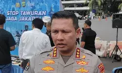 Polisi benarkan dua laporan terhadap Roy Suryo dan Ahmad Khozinudin Polisi benarkan dua laporan terhadap Roy Suryo dan Ahmad Khozinudin