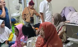 Puluhan guru dan siswa di Sukabumi diduga keracunan MBG, 6 orang dirujuk ke RS