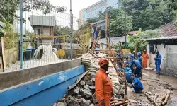 Petogogan masih tergenang banjir dengan ketinggian air 45 cm