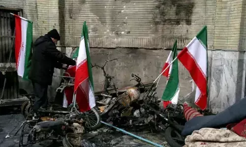 Sekutu AS di Timur Tengah bujuk Trump urungkan ide serang Iran