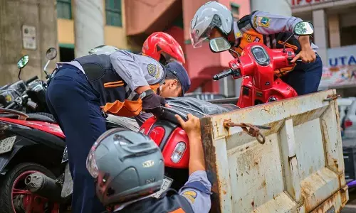 Sudinhub Jaksel tertibkan parkir liar di Pasar Cipulir