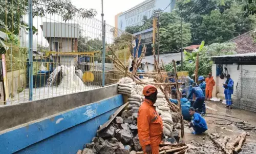 Petogogan masih tergenang banjir dengan ketinggian air 45 cm