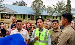 Wapres tinjau pembelajaran SMPN 1 Karang Baru pascabanjir Aceh