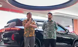 Polytron resmikan Showroom EV di Semarang Polytron resmikan Showroom EV di Semarang
