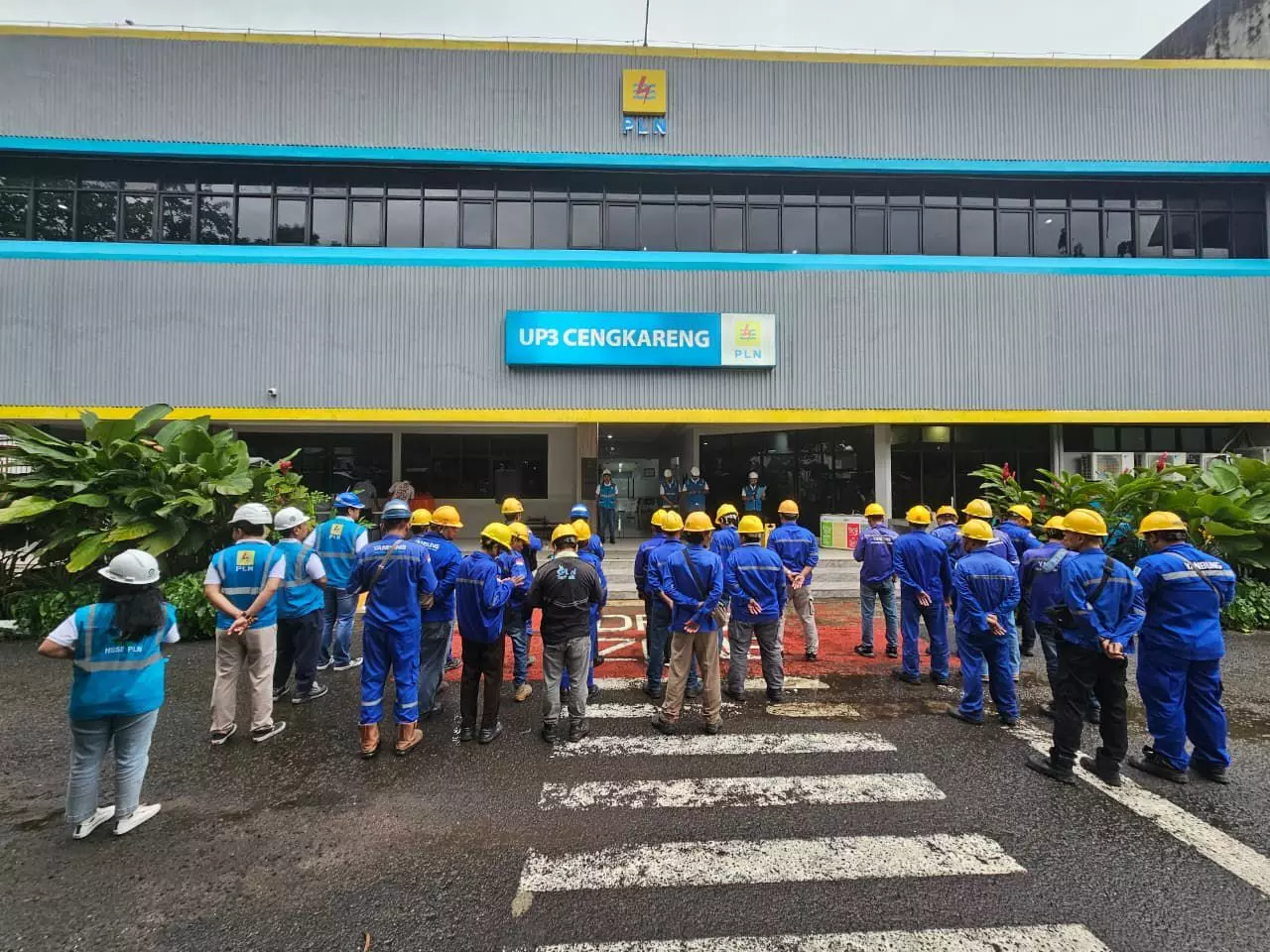 PLN UID Jakarta Raya nyalakan listrik 1.500 pelanggan secara serentak PLN UID Jakarta Raya nyalakan listrik 1.500 pelanggan secara serentak