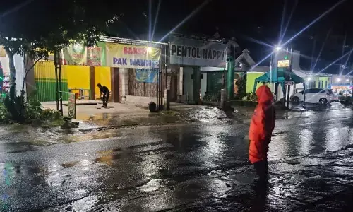 BPBD: Banjir-longsor picu jalur Bandung–Prigi Trenggalek tertutup BPBD: Banjir-longsor picu jalur Bandung–Prigi Trenggalek tertutup
