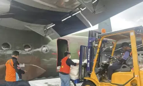 Antisipasi cuaca ekstrem, BPBD DKI kembali lakukan modifikasi cuaca Antisipasi cuaca ekstrem, BPBD DKI kembali lakukan modifikasi cuaca