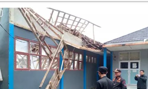 BPBD Garut sebut sekolah ambruk di Cisewu dampak cuaca ekstrem