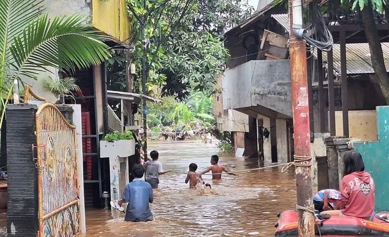 BPBD DKI : Banjir rendam sembilan RT di Jakarta BPBD DKI : Banjir rendam sembilan RT di Jakarta