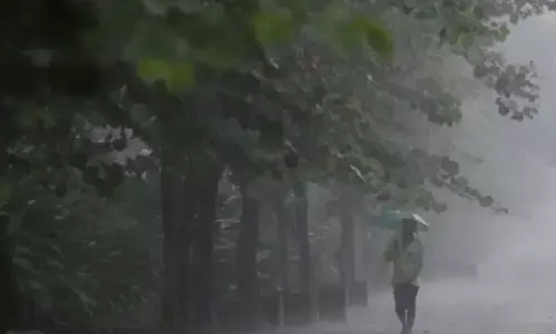 Minggu, BMKG prakirakan sebagian besar Indonesia hujan ringan Minggu, BMKG prakirakan sebagian besar Indonesia hujan ringan