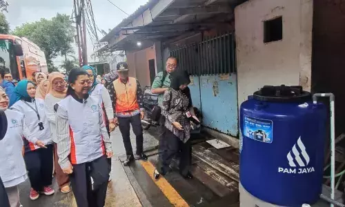 PAM JAYA–PKK DKI bagikan 1.000 toren air gratis