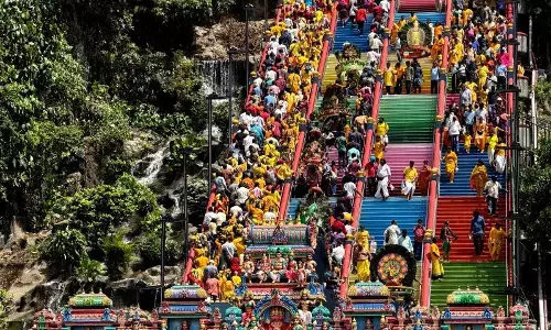 Ribuan umat Hindu di Malaysia rayakan Thaipusam di Gua Batu