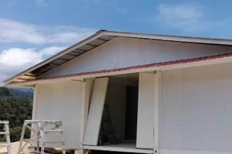 Kementerian PU bangun dua puskesmas darurat di Aceh Kementerian PU bangun dua puskesmas darurat di Aceh