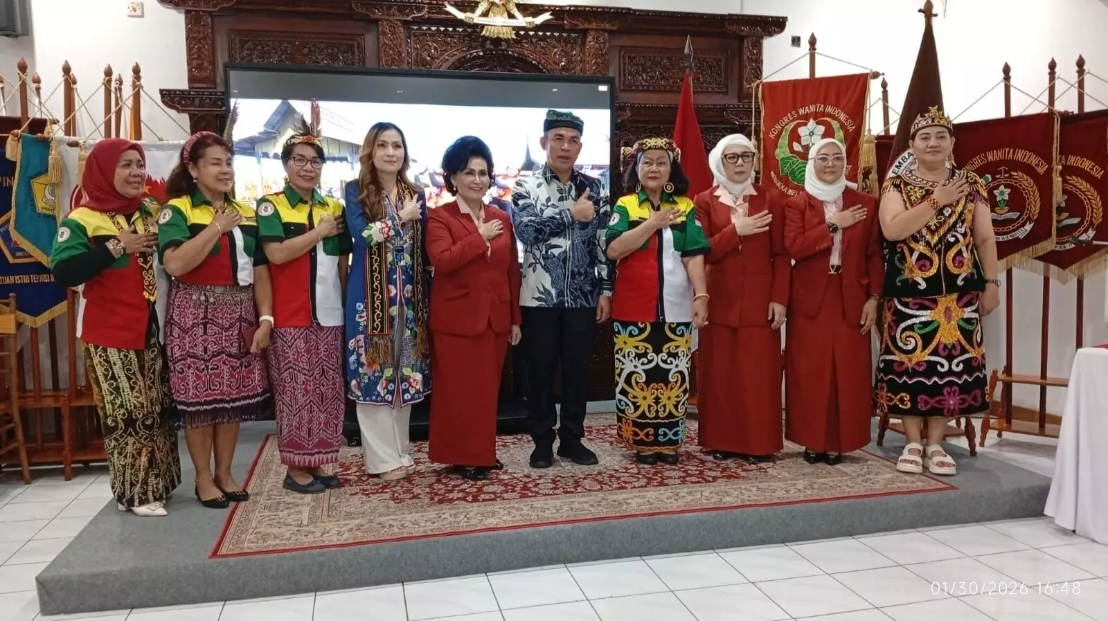 BKOW se-Kalimantan dan LPDD tanda tangani Piagam Kalimantan bersama KOWANI