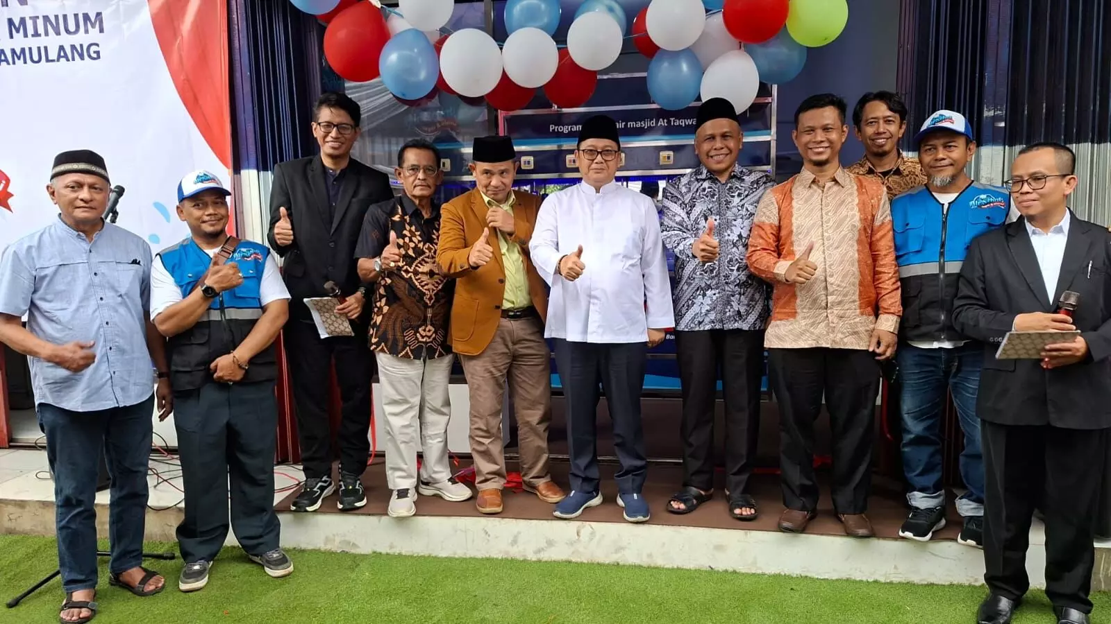 Masjid At-Taqwa Villa Pamulang luncurkan Program Wakaf Air Minum Gratis untuk warga dan musafir